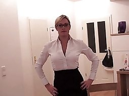 Schulschlampe bitte ins Rektorat